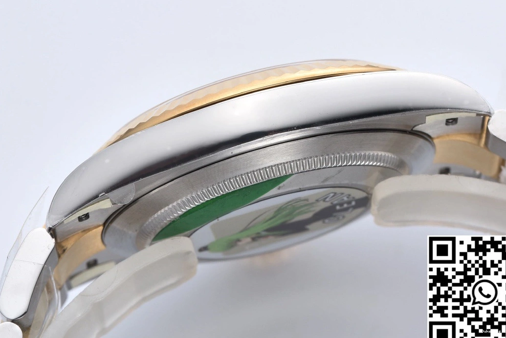 Motif Dial Oyster Gold Datejust Factory Clean Band Rolex M126333-0020 0419